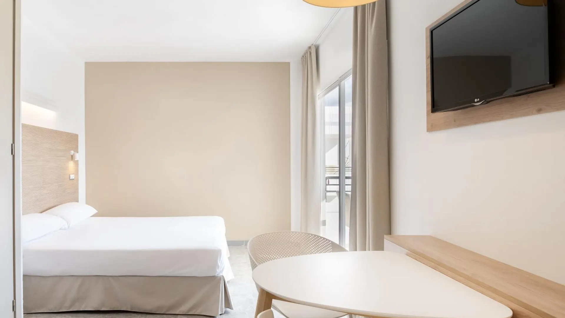 Aparthotel Sol Lunamar Palmanova Apartamentos - Adults Only